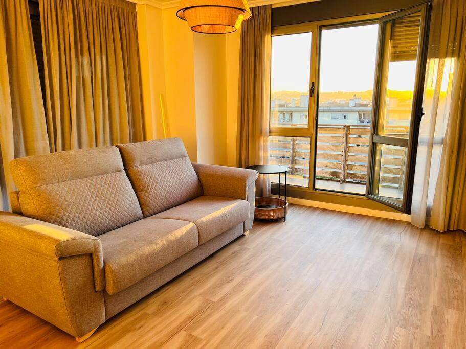Luminoso Atico Con Terraza Lejlighed Santander Eksteriør billede
