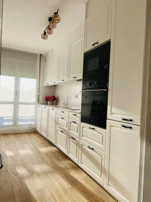 Luminoso Atico Con Terraza Lejlighed Santander Eksteriør billede